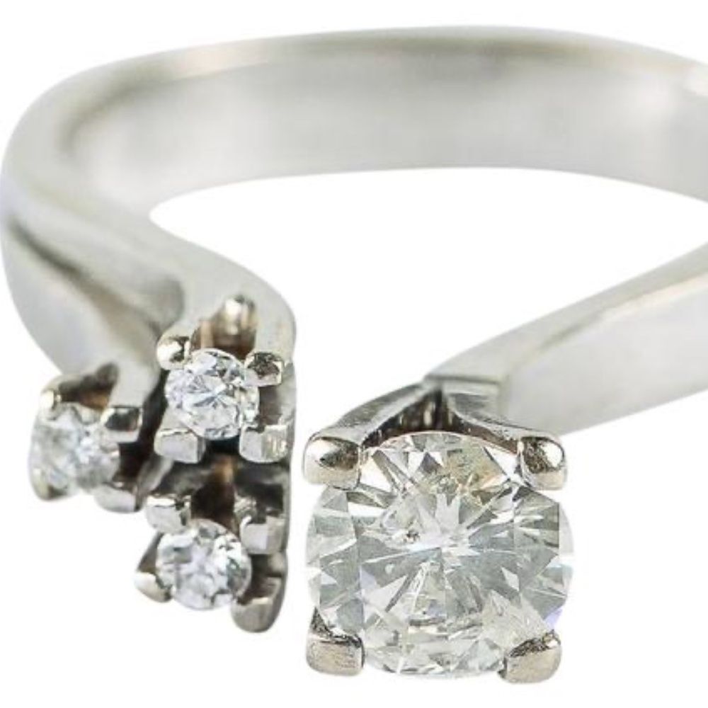 White Gold & Diamonds 14k 1.02 Ctw Open Front Ring